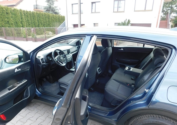 Kia Sportage cena 74980 przebieg: 156200, rok produkcji 2020 z Przedbórz małe 596
